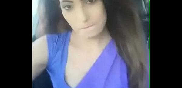  Nikita soni hot dance in car